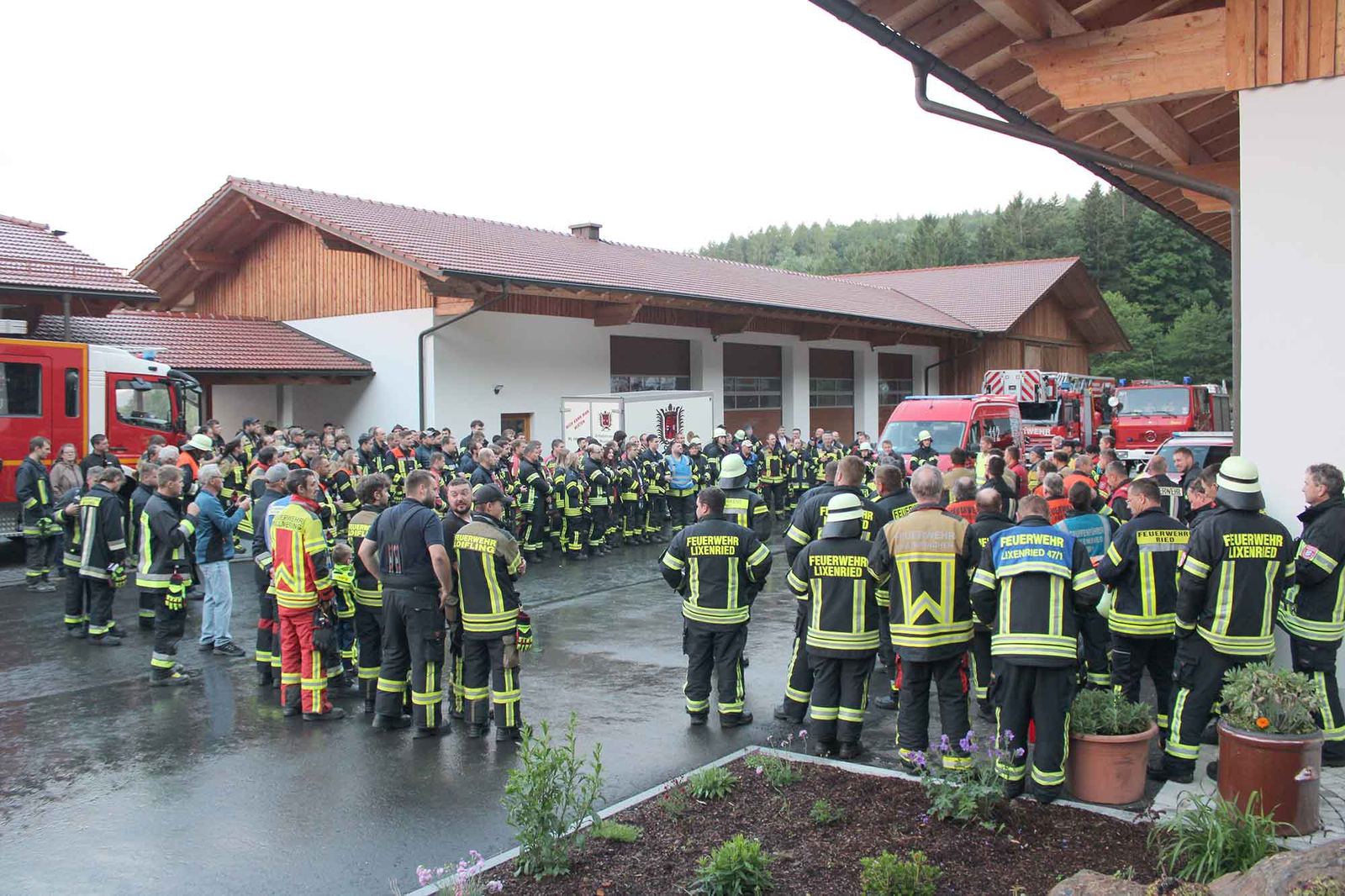 259 Einsatzkräfte waren vor Ort.